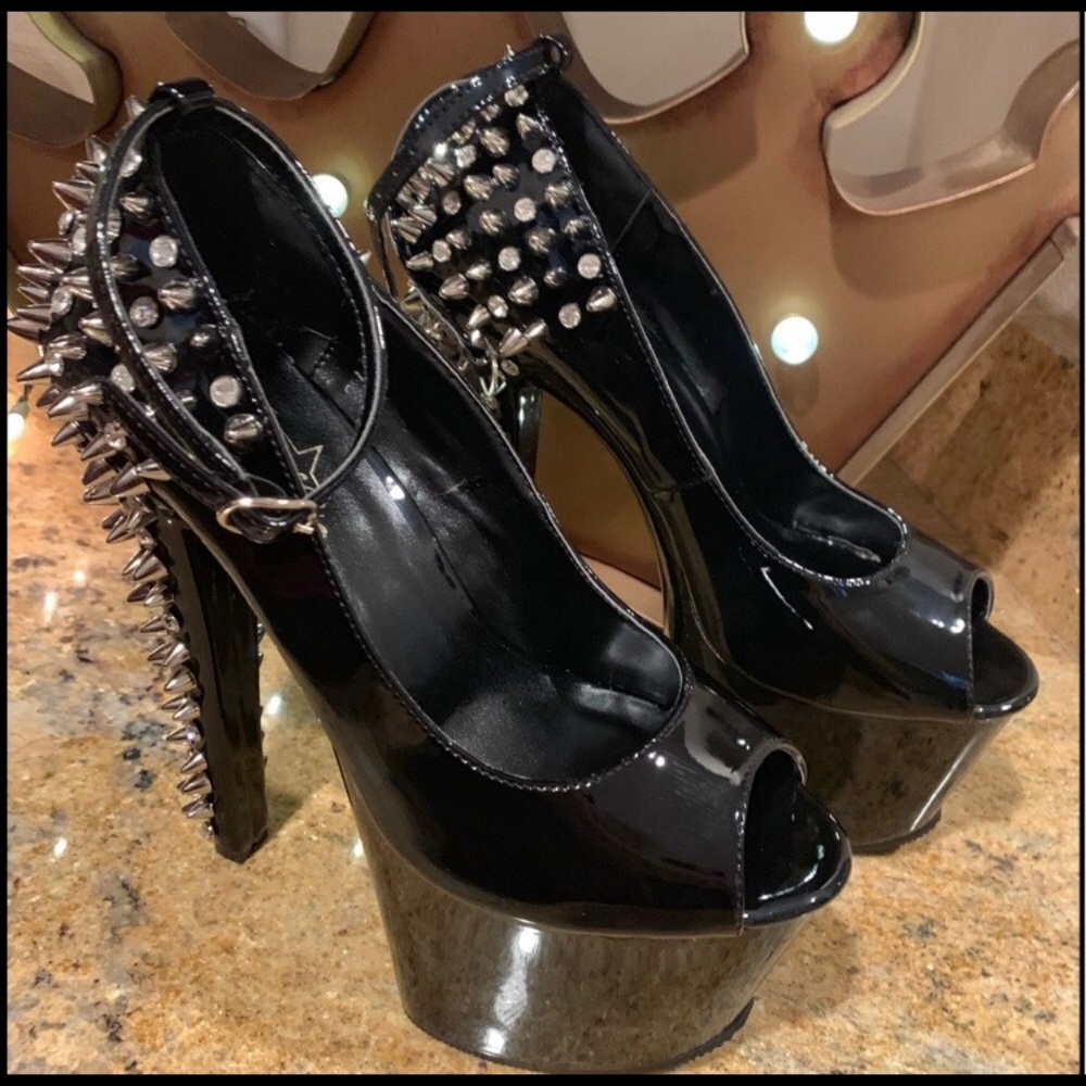 New Pleaser Black Spike Heels size 7 - Picture 2 of 3